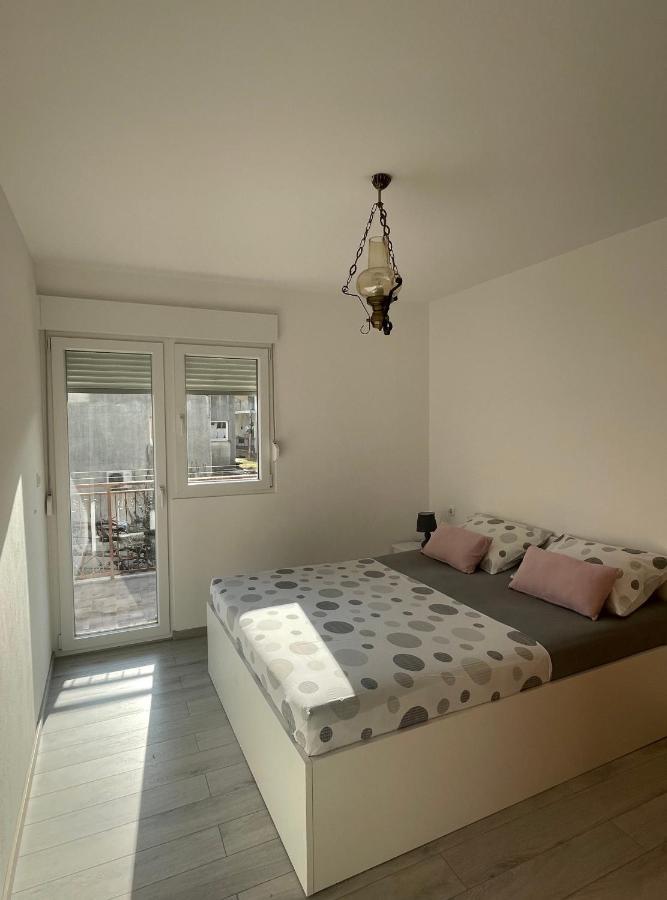 City Apartment Domagoj Omiš Exterior foto